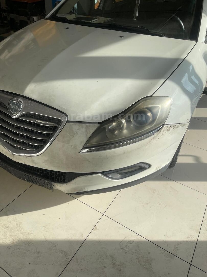 Sahibinden Lancia Delta 1.6 MJet 2011 Model Kayseri 320.000 km Beyaz 4