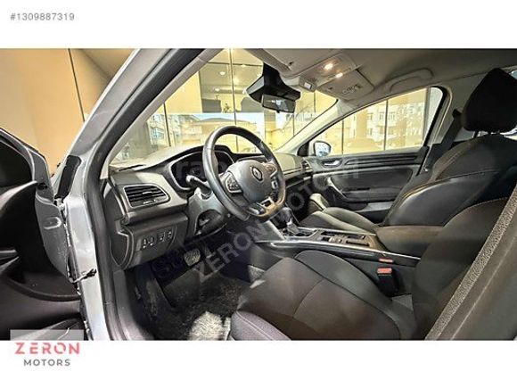 ZERON MOTORS - RENAULT MEGANE 2025 -ORJINAL -24467KM- %20 KDV FT
