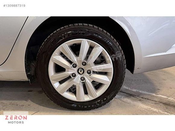 ZERON MOTORS - RENAULT MEGANE 2025 -ORJINAL -24467KM- %20 KDV FT