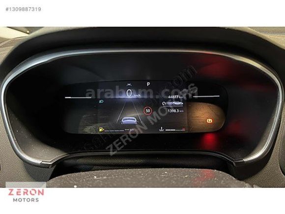 ZERON MOTORS - RENAULT MEGANE 2025 -ORJINAL -24467KM- %20 KDV FT