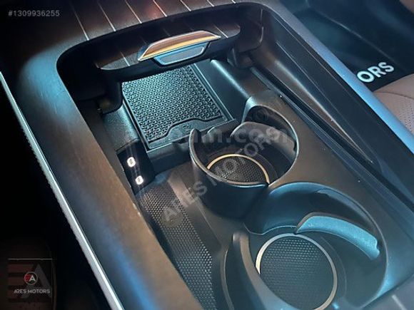 ARES MOTORS-12.800 KM'DE 4DBURMESTER TABA İÇ 20'AMG JANT HATASIZ