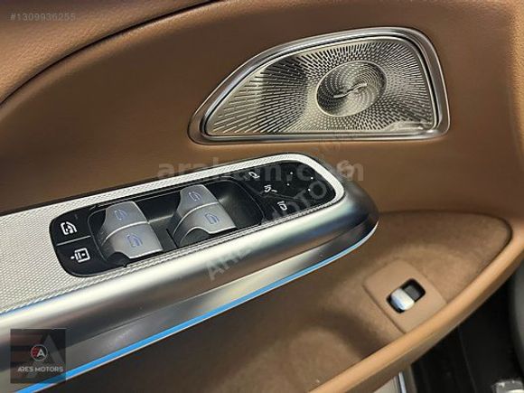 ARES MOTORS-12.800 KM'DE 4DBURMESTER TABA İÇ 20'AMG JANT HATASIZ