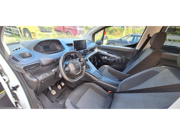 Rifter 1.5 BlueHDI Allure 2024 çıkışlı hatasız boyasız 53000 km