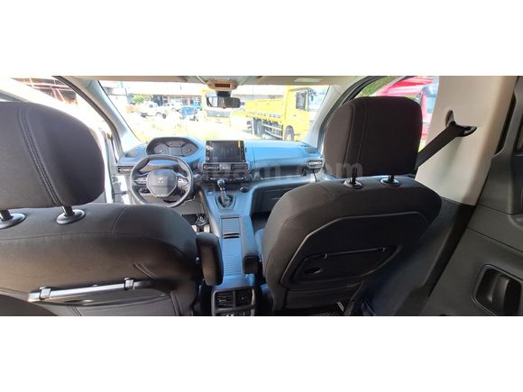 Rifter 1.5 BlueHDI Allure 2024 çıkışlı hatasız boyasız 53000 km
