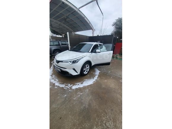 Sahibinden Toyota C-HR 1.8 Hybrid Advance 2019 Model  148.000 km Beyaz
