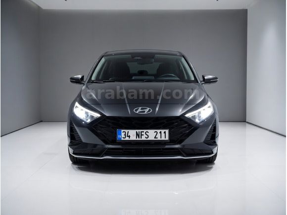 KUSURSUZ 2025  HYUNDAİ İ20  STYLE  BOYA DEĞİŞEN TRAMER YOK