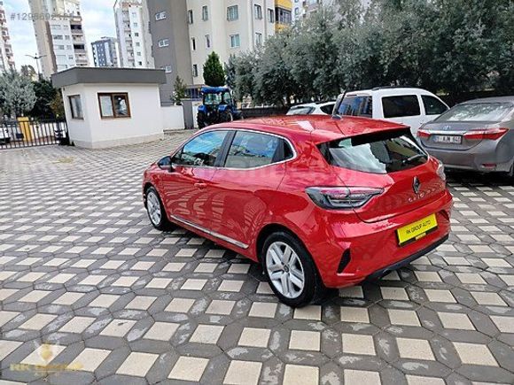 2024 CLİO 5.5 1.0 TCE 90 HP EVOLUTİON X TRONİK 23500 KM BOYASIZ
