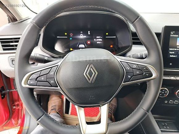 2024 CLİO 5.5 1.0 TCE 90 HP EVOLUTİON X TRONİK 23500 KM BOYASIZ