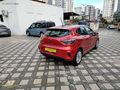 2024 CLİO 5.5 1.0 TCE 90 HP EVOLUTİON X TRONİK 23500 KM BOYASIZ