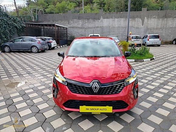 2024 CLİO 5.5 1.0 TCE 90 HP EVOLUTİON X TRONİK 23500 KM BOYASIZ