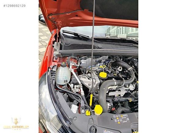 2024 CLİO 5.5 1.0 TCE 90 HP EVOLUTİON X TRONİK 23500 KM BOYASIZ