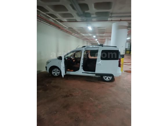 Sahibinden Renault Express Combi 1.5 BlueDCI Touch 2023 Model