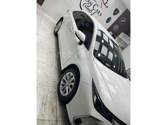Sahibinden Toyota Corolla 1.8 Hybrid Dream 2019 Model  77.000 km Beyaz