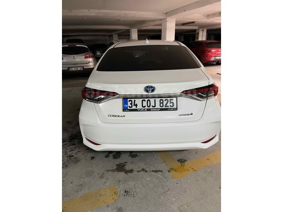 Sahibinden Toyota Corolla 1.8 Hybrid Dream 2019 Model  77.000 km Beyaz