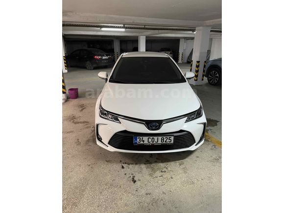 Sahibinden Toyota Corolla 1.8 Hybrid Dream 2019 Model  77.000 km Beyaz