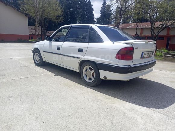Sahibinden Opel Astra 1.4 Classic 2001 Model