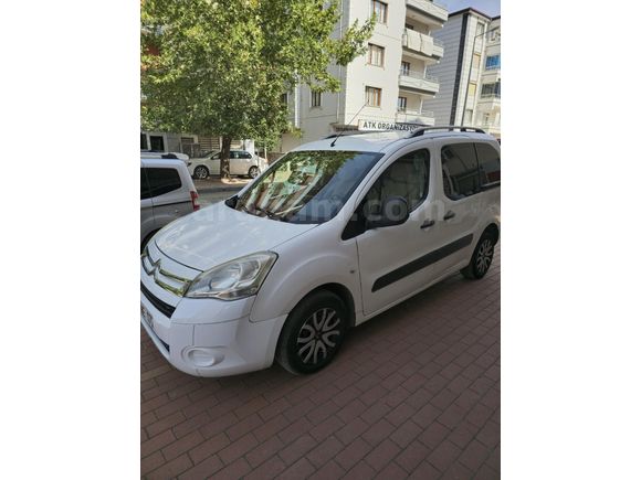 Sahibinden Citroen Berlingo 1.6 HDi X 2011 Model  220.000 km Beyaz