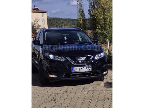 Sahibinden Nissan Qashqai 1.6 dCi Sky Pack 2017 Model Uşak 199.000 km Siyah