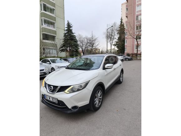 Sahibinden Nissan Qashqai 1.2 DIG-T Sky Pack 2015 Model  164.000 km Beyaz