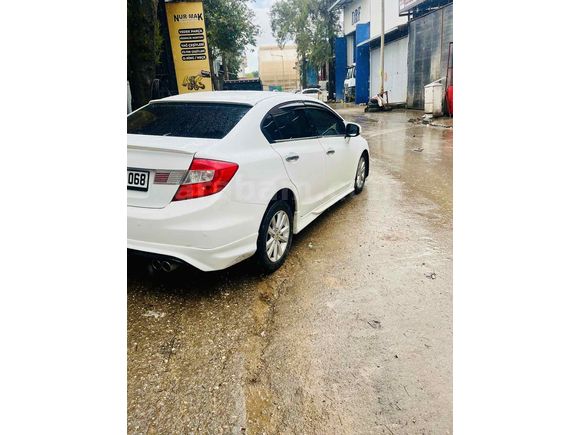 Sahibinden Honda Civic 1.6i VTEC Eco Elegance 2012 Model 40.YIL 