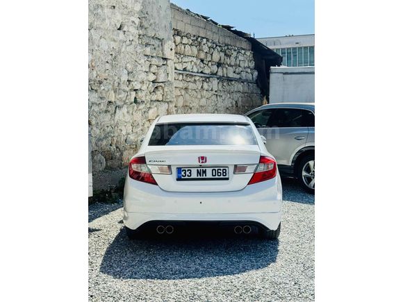 Sahibinden Honda Civic 1.6i VTEC Eco Elegance 2012 Model 40.YIL 