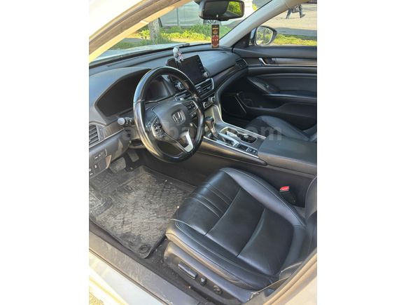 Sahibinden Honda Accord 1.5 VTEC Executive Plus 2022 Model 