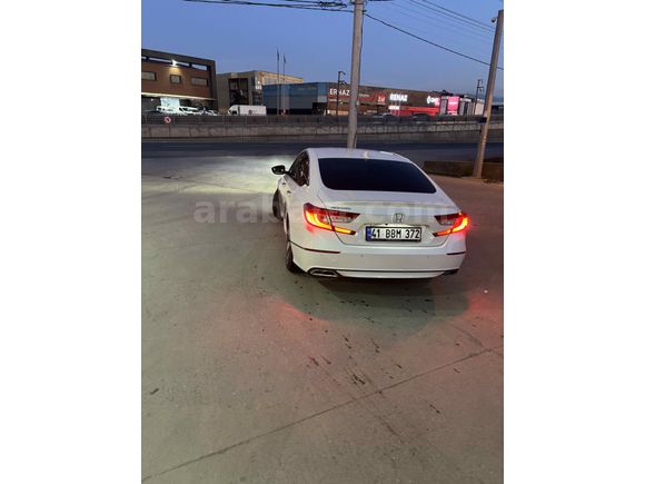 Sahibinden Honda Accord 1.5 VTEC Executive Plus 2022 Model 