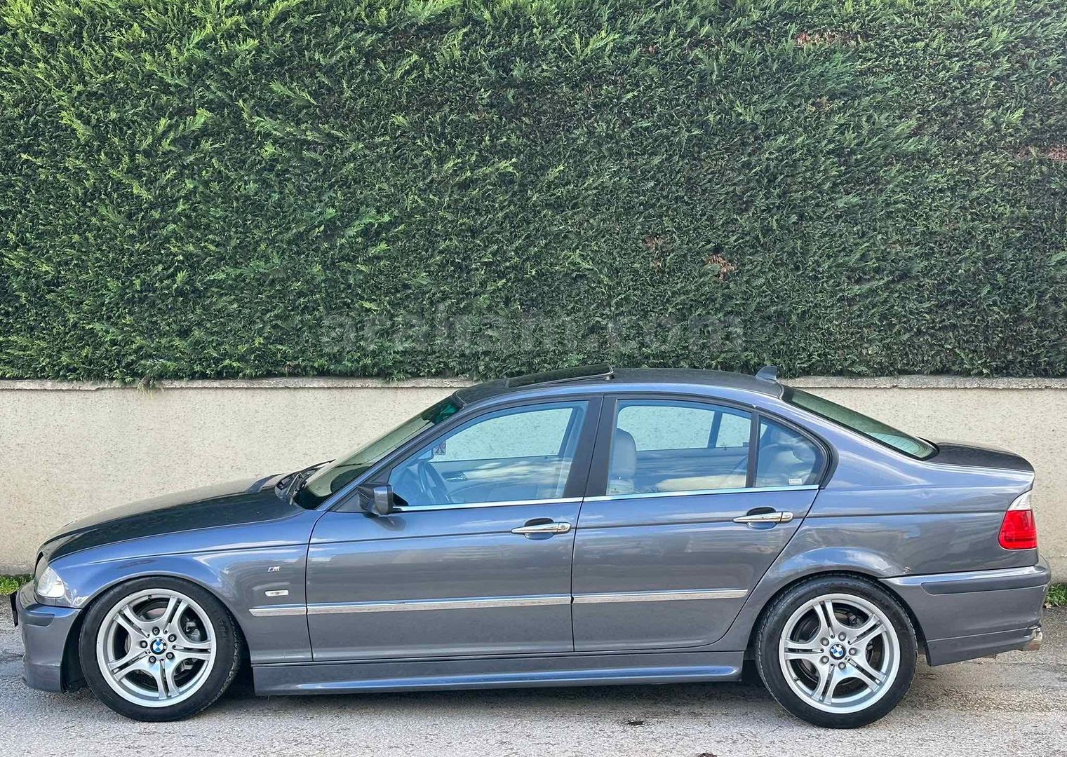 Galeriden BMW 3 Serisi 318i Standart 2001 Model Bursa 246.000 km