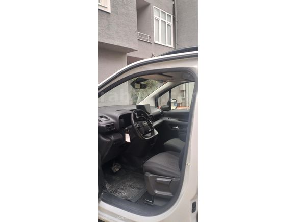 Sahibinden Opel Combo 1.5 CDTI Edition 2024 Model  21000 km Beyaz