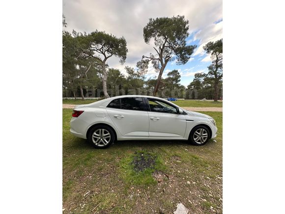Sahibinden Renault Megane 1.3 TCe Joy 2019 Model