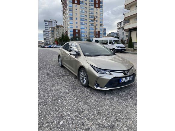 Sahibinden Toyota Corolla 1.5 Dream 2022 Model 