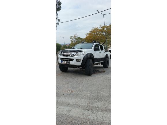 Sahibinden Isuzu D-Max 2.5 4x2 HT 2013 Model  365.000 km Beyaz