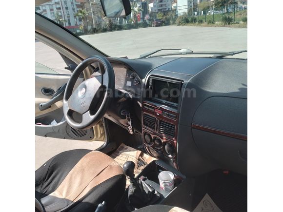 Sahibinden Fiat Albea 1.2 Active 2005 Model  320.000 km Bej