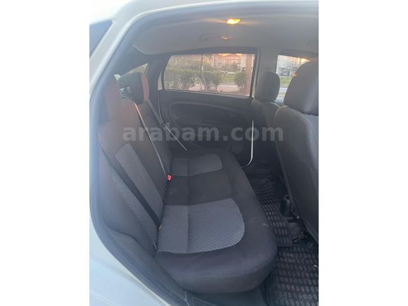 Sahibinden Fiat Linea 1.3 Multijet Active Plus 2014 Model  133.189 km Beyaz