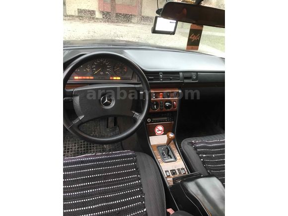 Sahibinden Mercedes - Benz 200 E 1991 Model 