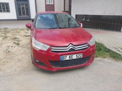 Sahibinden Citroen C4 1.6 HDi Confort 2011 Model  200.000 km Kırmızı