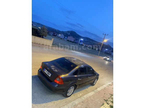 Sahibinden Ford Focus 1.6 Ghia 2007 Model 