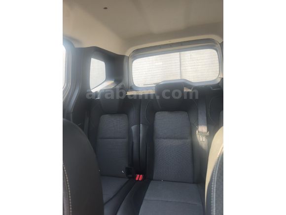 Sahibinden Renault Kangoo Multix 1.3 TCe Techno 2025 Model