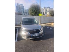 Sahibinden Renault Kangoo Multix 1.3 TCe Techno 2025 Model
