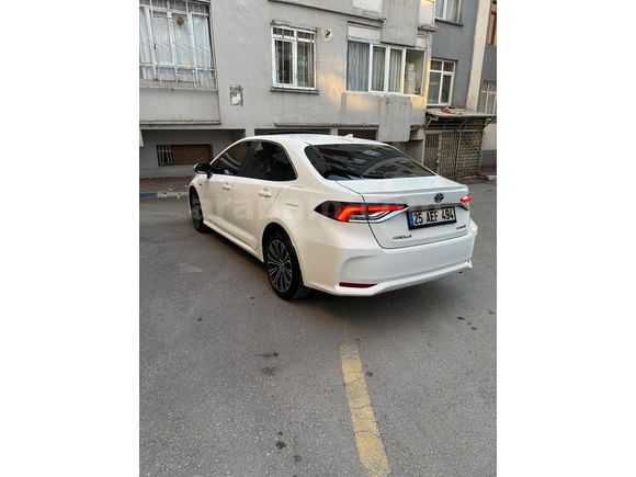 Sahibinden Toyota Corolla 1.8 Hybrid Flame X-Pack 2019 Model 