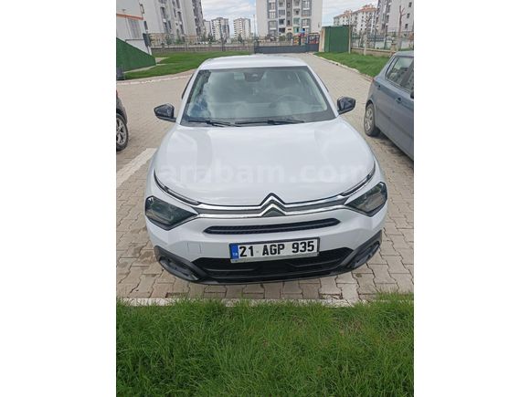 Sahibinden Citroen C4 X 1.2 PureTech Feel Bold 2024 Model