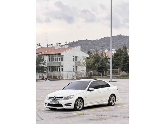 SAHİBİNDEN HATASIZ TEMİZ C180 AMG CAM TAVAN 
