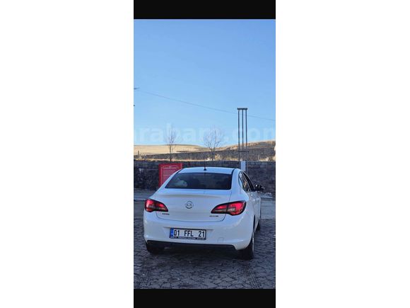 Sahibinden Opel Astra  Garaj Arabası 1.6 Dizel 