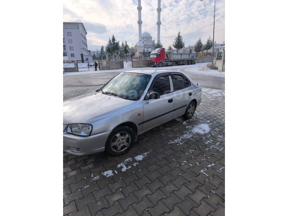 Sahibinden Hyundai Accent 1.3 LX 2000 Model