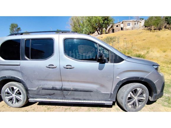 Sahibinden Peugeot Rifter 1.5 BlueHDI GT 2022 Model  75.000 km Gri