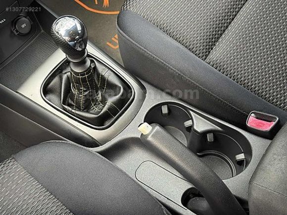DEĞİŞENSİZ BAKIMLI TERTEMİZ HYUNDAI İ30 6 İLERİ