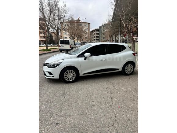 Sahibinden Renault Clio 0.9 TCe Joy 2019 Model