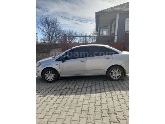 Sahibinden Fiat Linea 1.3 Multijet Active Plus 2013 Model Sivas 228000km Gri (metalik)