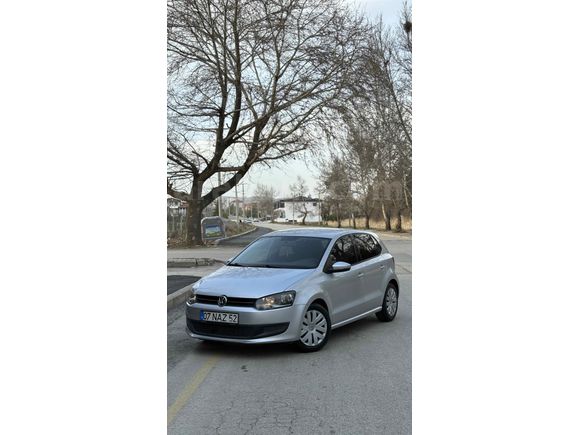 Sahibinden Volkswagen Polo 1.4 Comfortline 2010 Model  111.000 km Gri (Gümüş)