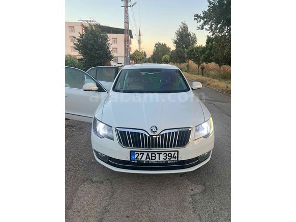 Sahibinden Skoda SuperB 1.6 TDI Elegance 2013 Model 